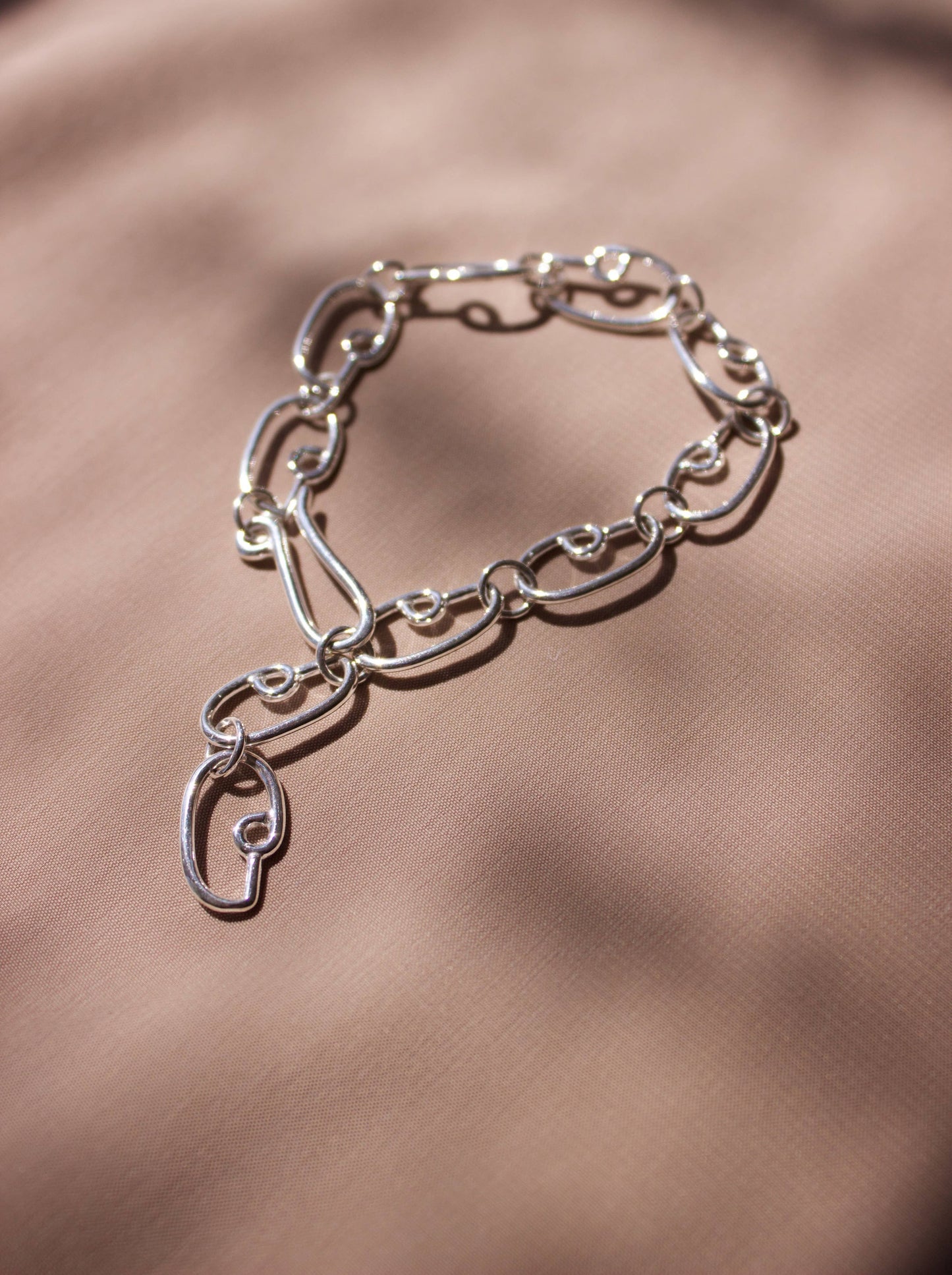 Abstract Chain Link Bracelet, Profile, Chunky Chain 