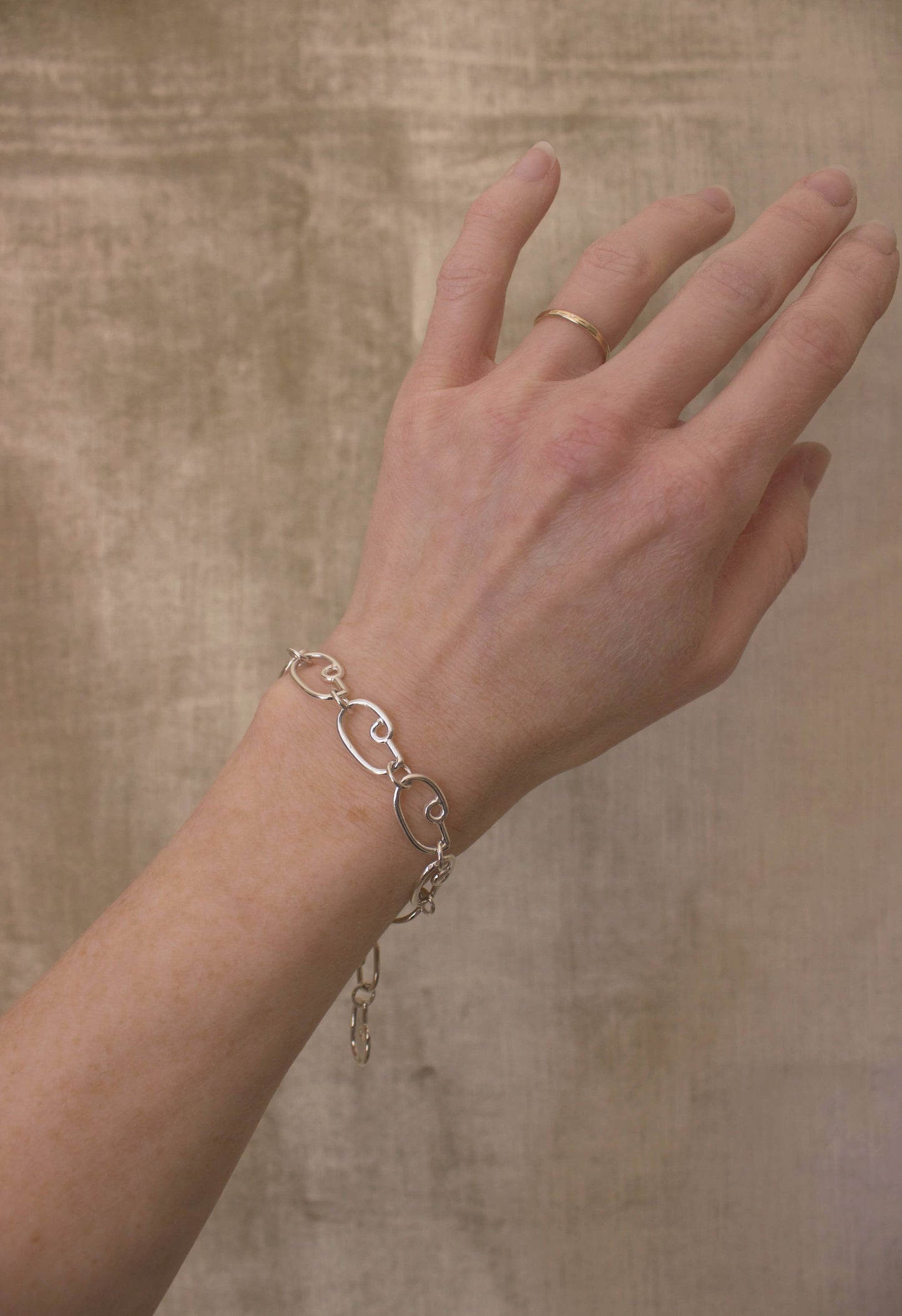 Abstract Chain Link Bracelet, Profile, Chunky Chain 